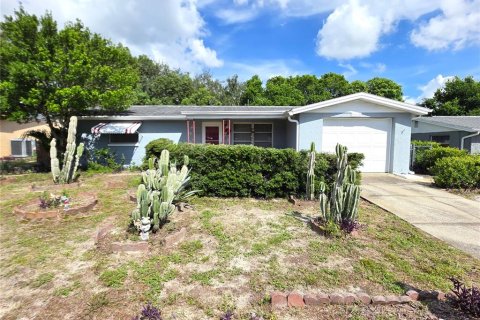Casa en Port Richey, Florida 2 dormitorios, 83.05 m2 № 2364135