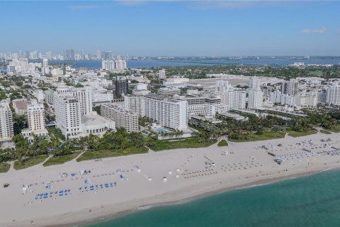 Condo in Miami Beach, Florida, 1 bedroom  № 1955539 - photo 4