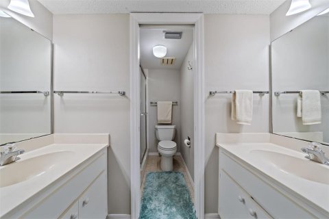 Condo in Venice, Florida, 2 bedrooms  № 1804720 - photo 16