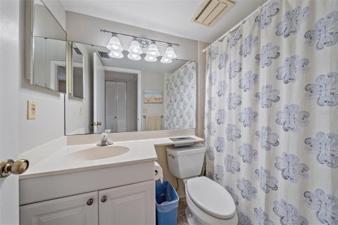 Condo in Venice, Florida, 2 bedrooms  № 1804720 - photo 20