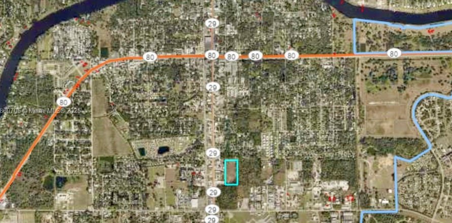 Immobilier commercial à LaBelle, Floride № 2080089