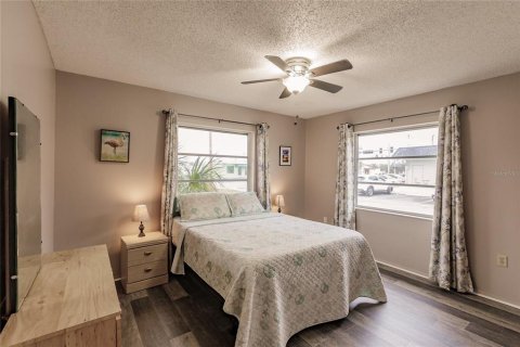 Casa en alquiler en Englewood, Florida, 2 dormitorios, 84.54 m2 № 1722509 - foto 14
