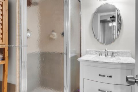 Copropriété à vendre à Pembroke Pines, Floride: 2 chambres, 79.15 m2 № 2021378 - photo 16