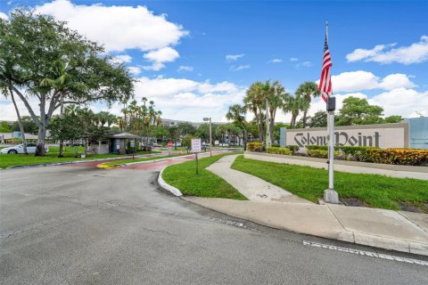 Condo à Pembroke Pines, Floride, 2 chambres  № 2021378