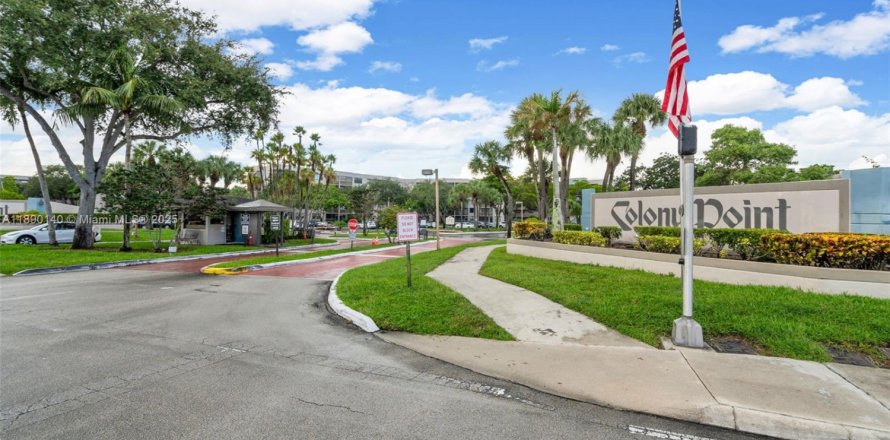 Condo à Pembroke Pines, Floride, 2 chambres № 2021378