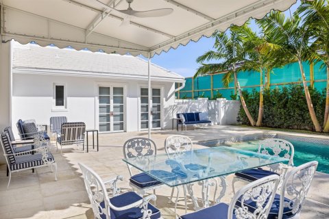 House in Palm Beach, Florida 4 bedrooms, 388.24 sq.m. № 2187380 - photo 18