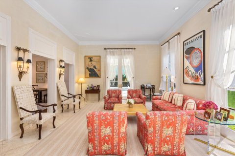 House in Palm Beach, Florida 4 bedrooms, 388.24 sq.m. № 2187380 - photo 11