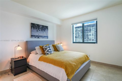 Condominio en alquiler en Miami, Florida, 2 dormitorios, 107.58 m2 № 2029866 - foto 6