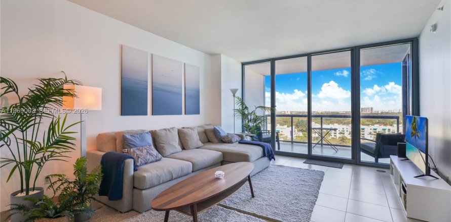 Condominio en Miami, Florida, 2 dormitorios № 2029866