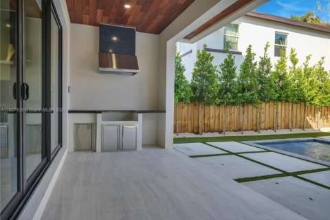 Villa ou maison à vendre à Miami, Floride: 5 chambres, 249.91 m2 № 1942769 - photo 26