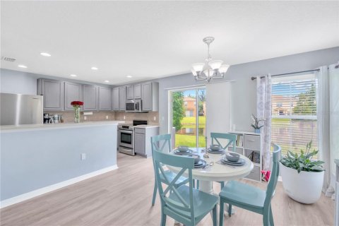 Touwnhouse à vendre à Riverview, Floride: 3 chambres, 169.45 m2 № 1881419 - photo 9