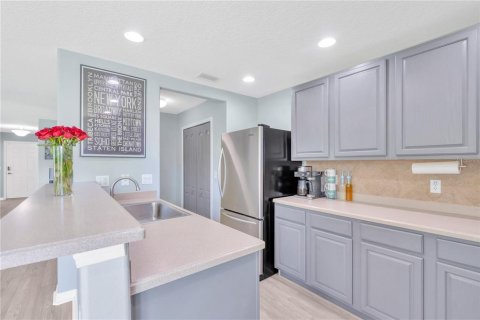 Touwnhouse à vendre à Riverview, Floride: 3 chambres, 169.45 m2 № 1881419 - photo 11