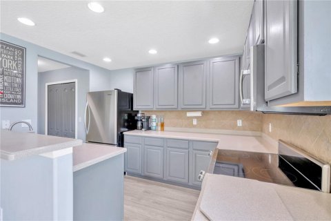 Touwnhouse à vendre à Riverview, Floride: 3 chambres, 169.45 m2 № 1881419 - photo 13