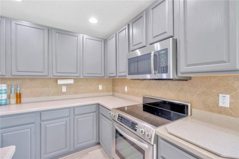 Touwnhouse à vendre à Riverview, Floride: 3 chambres, 169.45 m2 № 1881419 - photo 12