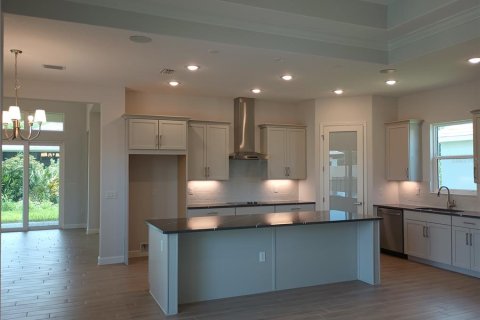 House in Palm Coast, Florida 4 bedrooms, 220.74 sq.m. № 1780535 - photo 5