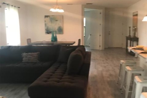 Casa en alquiler en Kissimmee, Florida, 3 dormitorios, 179.77 m2 № 1875892 - foto 3