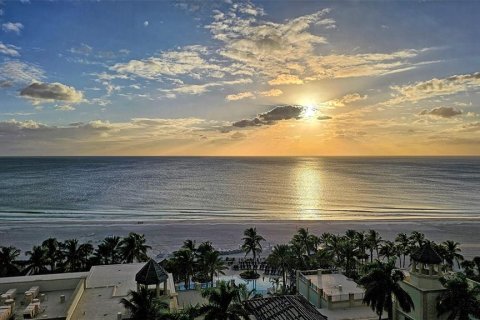 Condominio en venta en Sarasota, Florida, 4 dormitorios, 358.7 m2 № 2430918 - foto 16