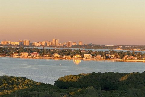 Condominio en venta en Sarasota, Florida, 4 dormitorios, 358.7 m2 № 2430918 - foto 11