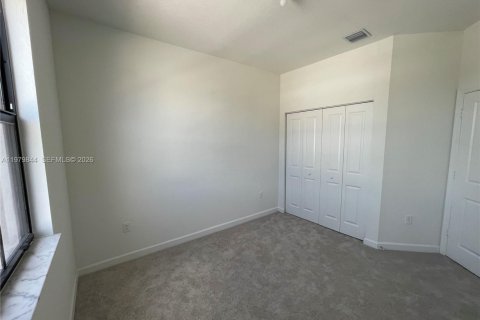 Villa ou maison à louer à Homestead, Floride: 3 chambres, 133.97 m2 № 2046186 - photo 10