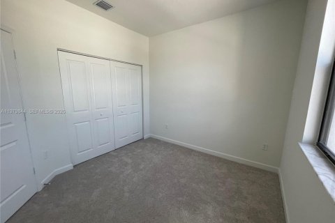 Villa ou maison à louer à Homestead, Floride: 3 chambres, 133.97 m2 № 2046186 - photo 11