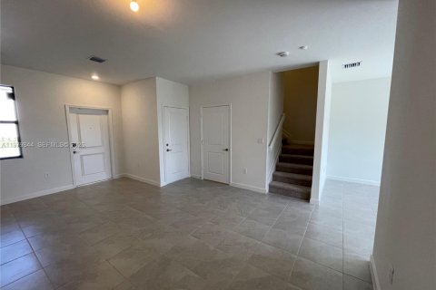 Villa ou maison à louer à Homestead, Floride: 3 chambres, 133.97 m2 № 2046186 - photo 3