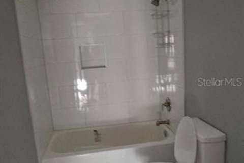 Casa en alquiler en New Port Richey, Florida, 3 dormitorios, 110.27 m2 № 2277534 - foto 9