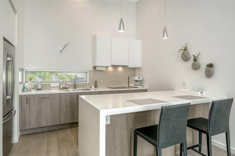 Copropriété à vendre à Sarasota, Floride: 1 chambre, 69.58 m2 № 2123732 - photo 19