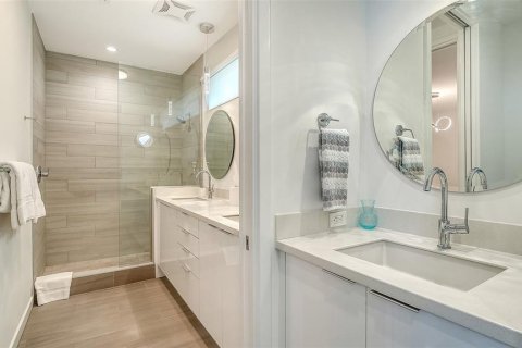 Copropriété à vendre à Sarasota, Floride: 1 chambre, 69.58 m2 № 2123732 - photo 29