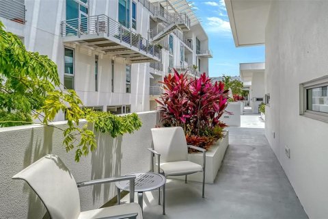 Copropriété à vendre à Sarasota, Floride: 1 chambre, 69.58 m2 № 2123732 - photo 7
