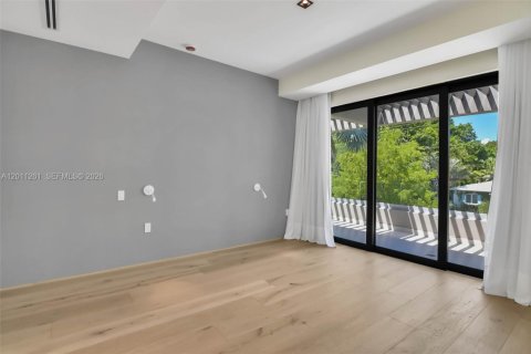Купить виллу или дом в Майами, Флорида 6 спален, 398.27м2, № 2154241 - фото 29