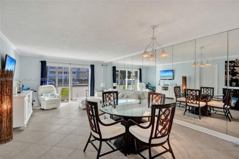 Copropriété à vendre à Hallandale Beach, Floride: 1 chambre, 82.68 m2 № 1994523 - photo 12