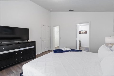 House in Davenport, Florida 4 bedrooms, 145.86 sq.m. № 2303204 - photo 10