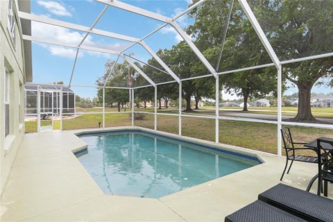 House in Davenport, Florida 4 bedrooms, 145.86 sq.m. № 2303204 - photo 23
