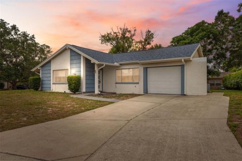 House in Hudson, Florida 2 bedrooms, 108.97 sq.m. № 1774111 - photo 1