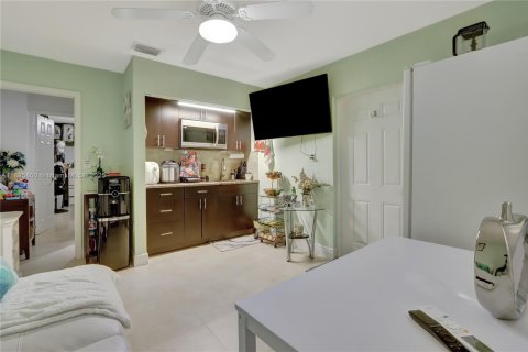 Immobilier commercial à vendre à Miami Gardens, Floride: 163.23 m2 № 1950249 - photo 24