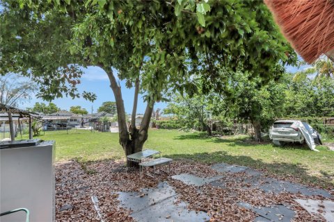 Immobilier commercial à vendre à Miami Gardens, Floride: 163.23 m2 № 1950249 - photo 7