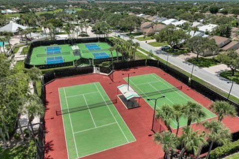 House in Jupiter, Florida 3 bedrooms, 194.07 sq.m. № 2088033 - photo 25