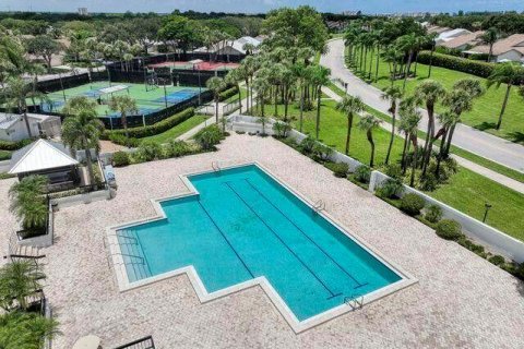House in Jupiter, Florida 3 bedrooms, 194.07 sq.m. № 2088033 - photo 21