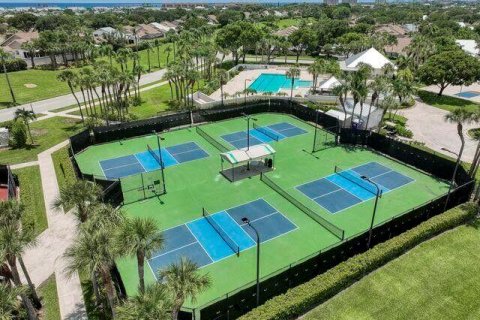House in Jupiter, Florida 3 bedrooms, 194.07 sq.m. № 2088033 - photo 23