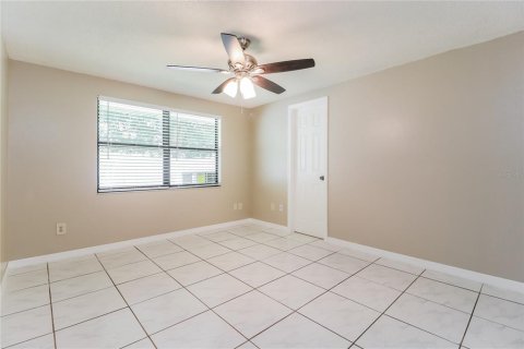 House in Tampa, Florida 3 bedrooms, 101.17 sq.m. № 1880773 - photo 9