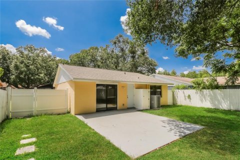 House in Tampa, Florida 3 bedrooms, 101.17 sq.m. № 1880773 - photo 16