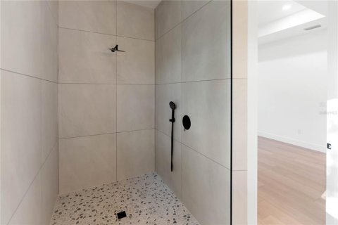 Купить виллу или дом в Порт-Шарлотт, Флорида 9 комнат, 160.16м2, № 1886053 - фото 28