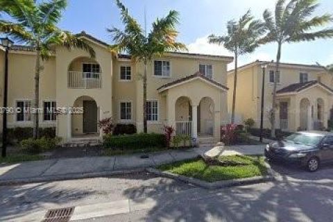 Touwnhouse à vendre à Miami, Floride: 3 chambres, 171.87 m2 № 1931265 - photo 6