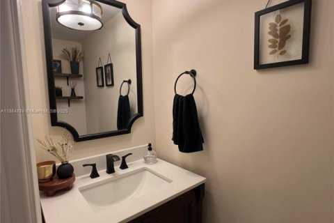 Townhouse in Plantation, Florida 2 bedrooms, 150.13 sq.m. № 1893091 - photo 17