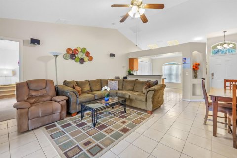 Villa ou maison à vendre à Port St. Lucie, Floride: 3 chambres, 112.32 m2 № 2145960 - photo 4