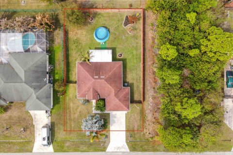 Villa ou maison à vendre à Port St. Lucie, Floride: 3 chambres, 112.32 m2 № 2145960 - photo 2