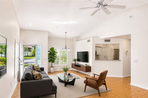 Copropriété à vendre à Bradenton, Floride: 2 chambres, 125.6 m2 № 2342544 - photo 8