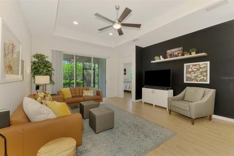 House in Sarasota, Florida 4 bedrooms, 198.35 sq.m. № 1813568 - photo 27