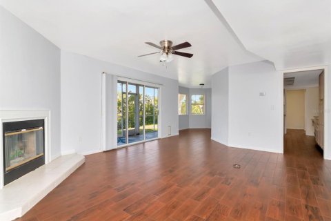 House in Bradenton, Florida 4 bedrooms, 272.02 sq.m. № 1649621 - photo 4