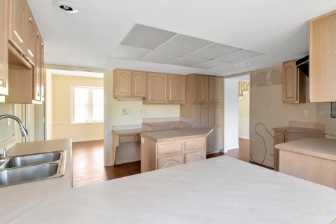 House in Bradenton, Florida 4 bedrooms, 272.02 sq.m. № 1649621 - photo 11